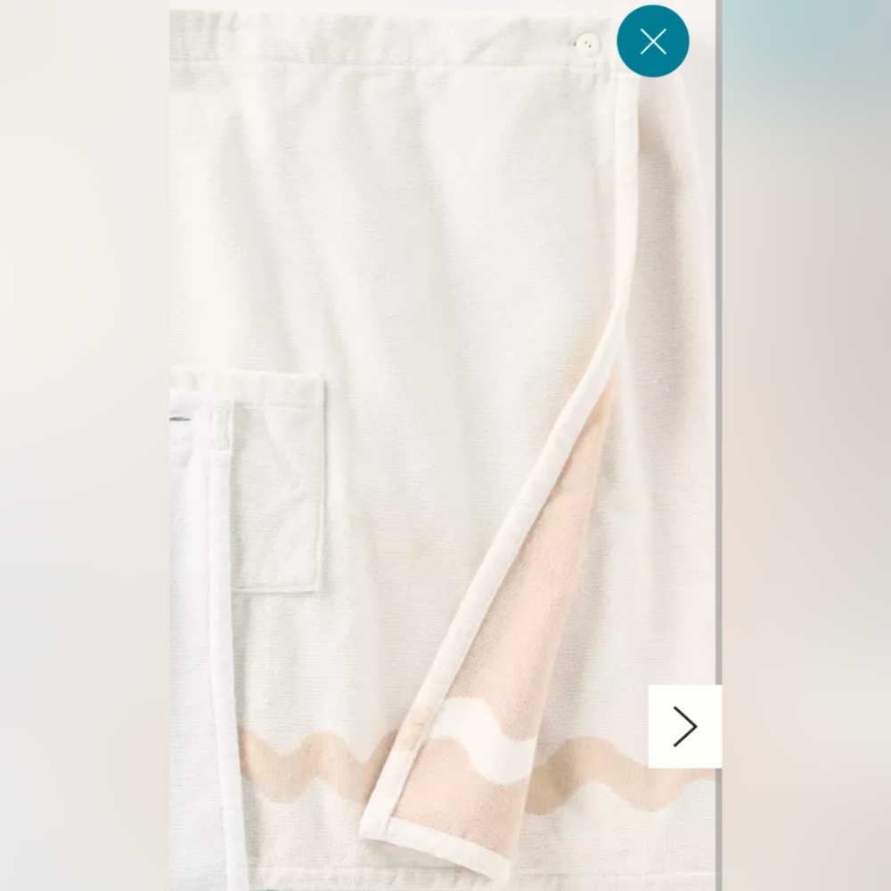 NWT Antropologie Maeve Scalloped Sauna Towel